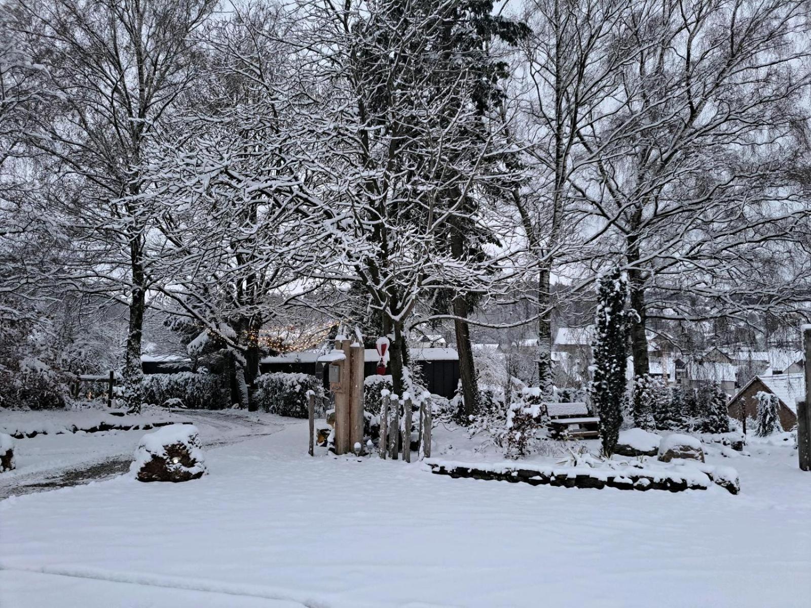 Ferienpark-Sauerland-Tinyworld Diemelsee Exterior foto